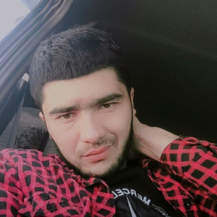  43450285  Bobur, 28 ,    