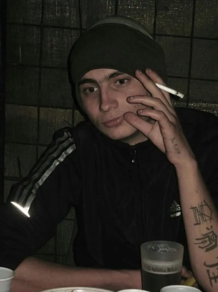  42890555  , 34 ,     