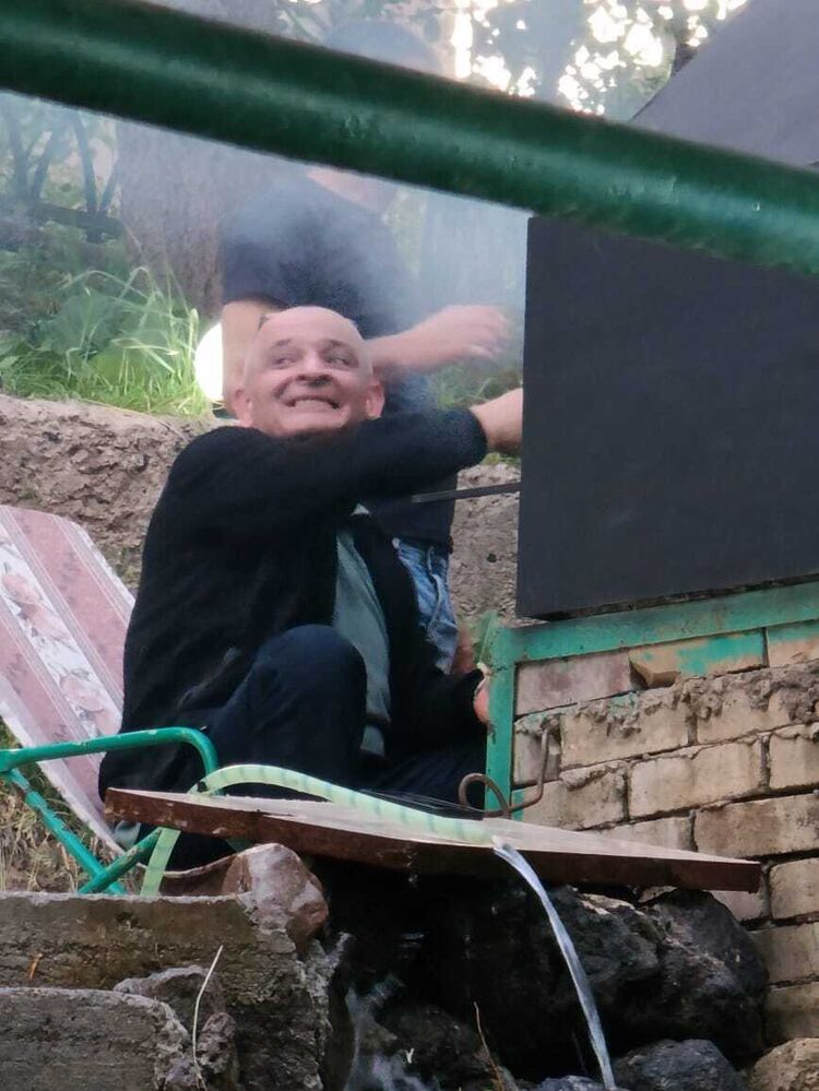  48688505  , 51 ,    
