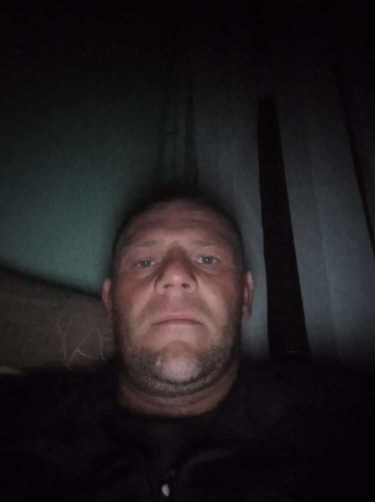  46551825  , 37 ,    