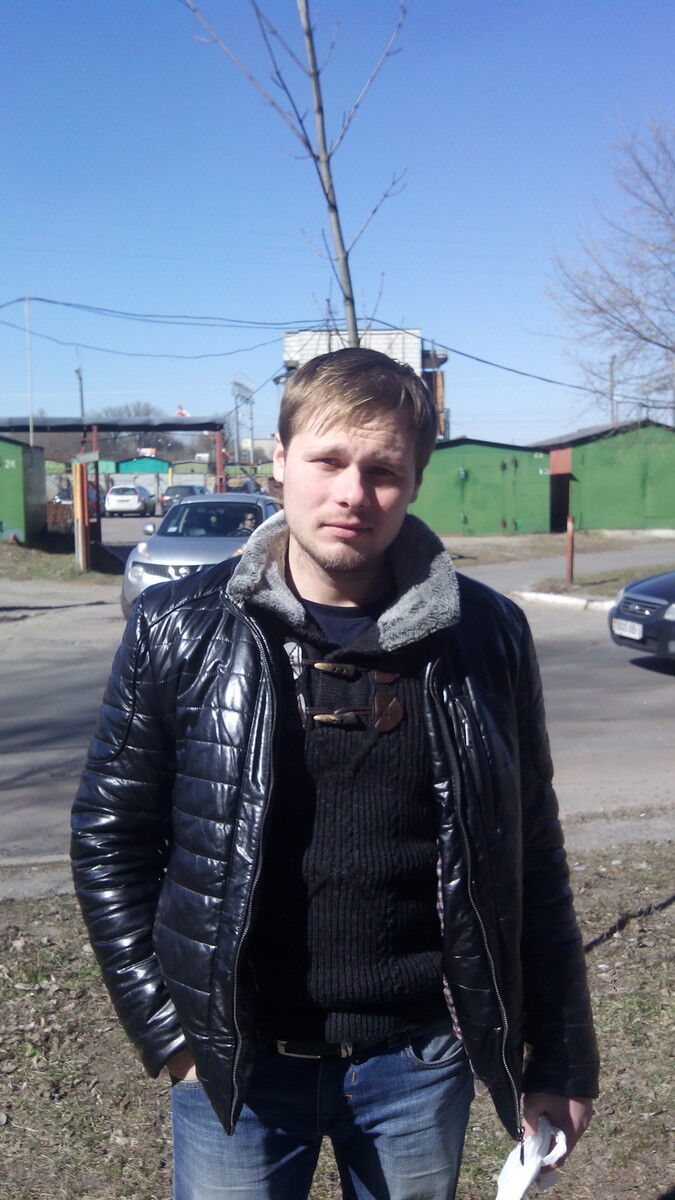  10257525  Andrei, 39 ,    