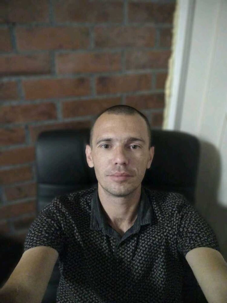  21045465  , 40 ,    