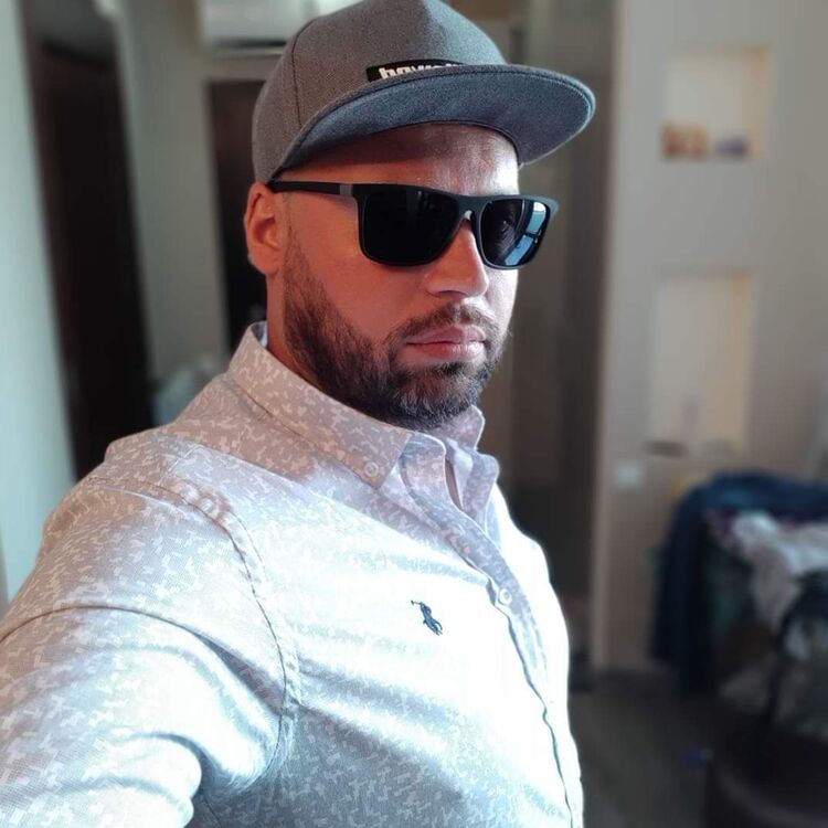  46559915  Maxo, 37 ,    