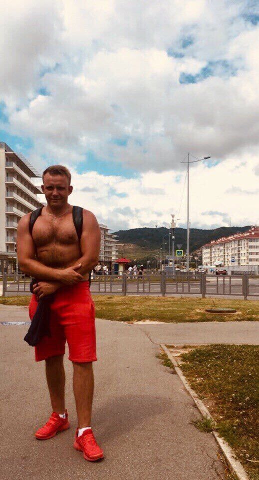  42054355  Vladimir, 33 ,    