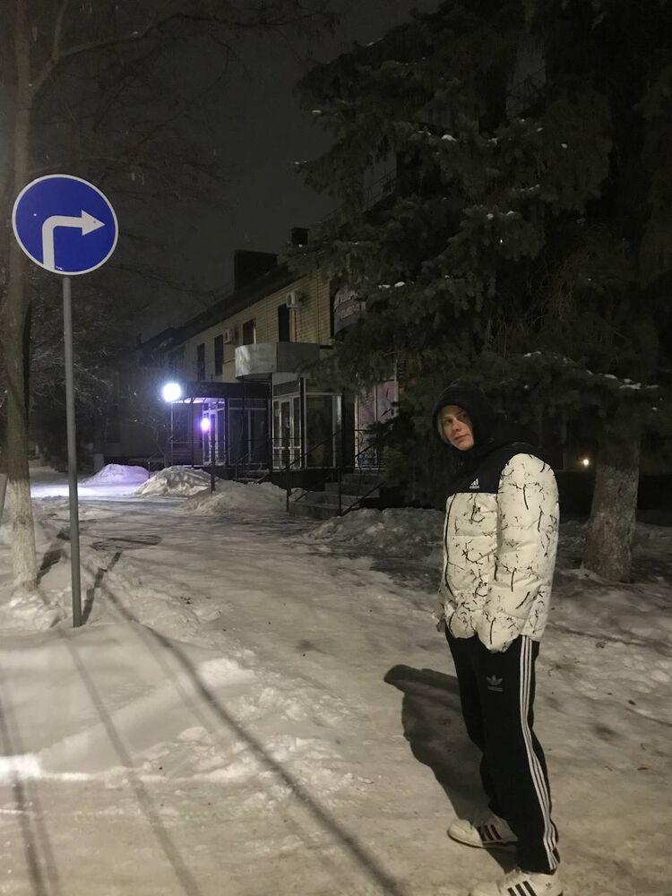  32921435  , 20 ,    