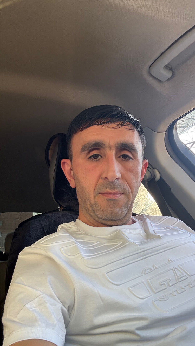  ,   Boris, 41 ,   ,   , c , 