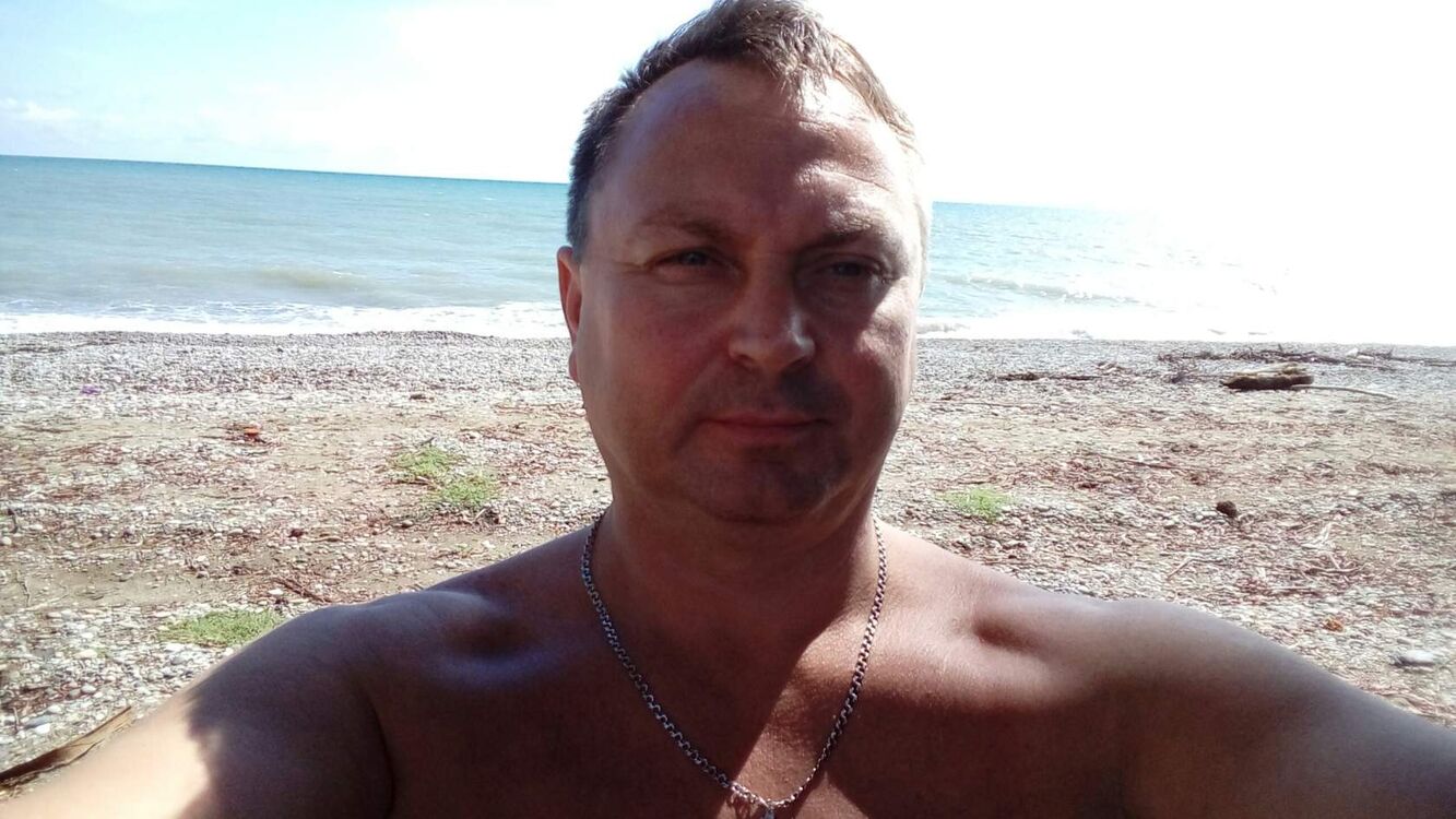  38016965  , 57 ,    