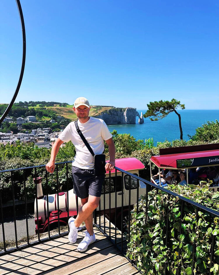  53607435  Ion, 28 ,    Valenton