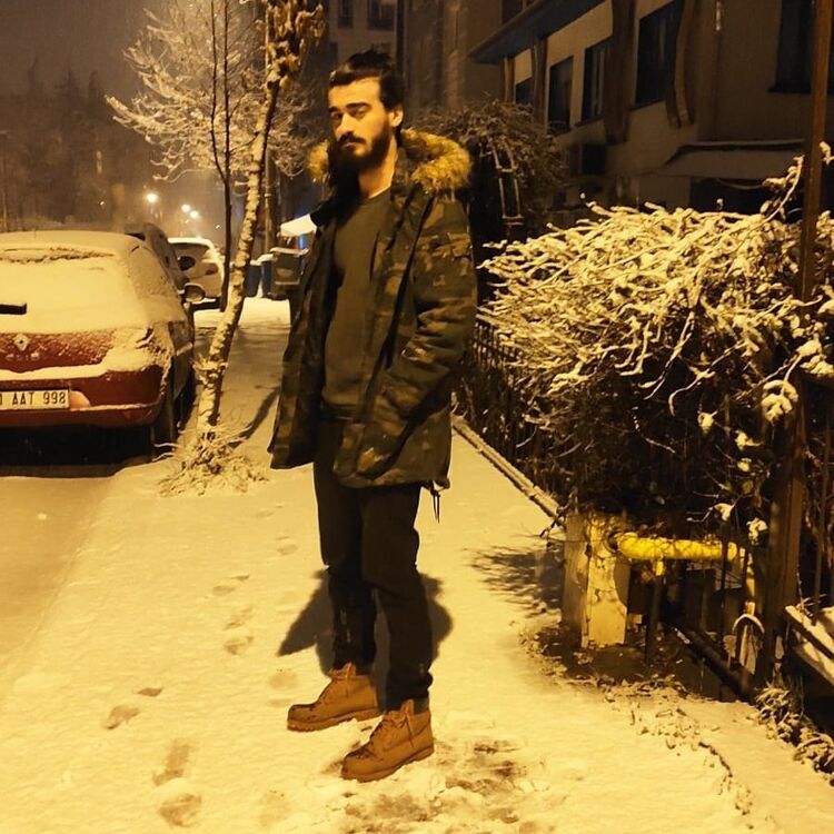 ���� 19372205 ����� Onur, 25 ���, ���� ���������� � ��������