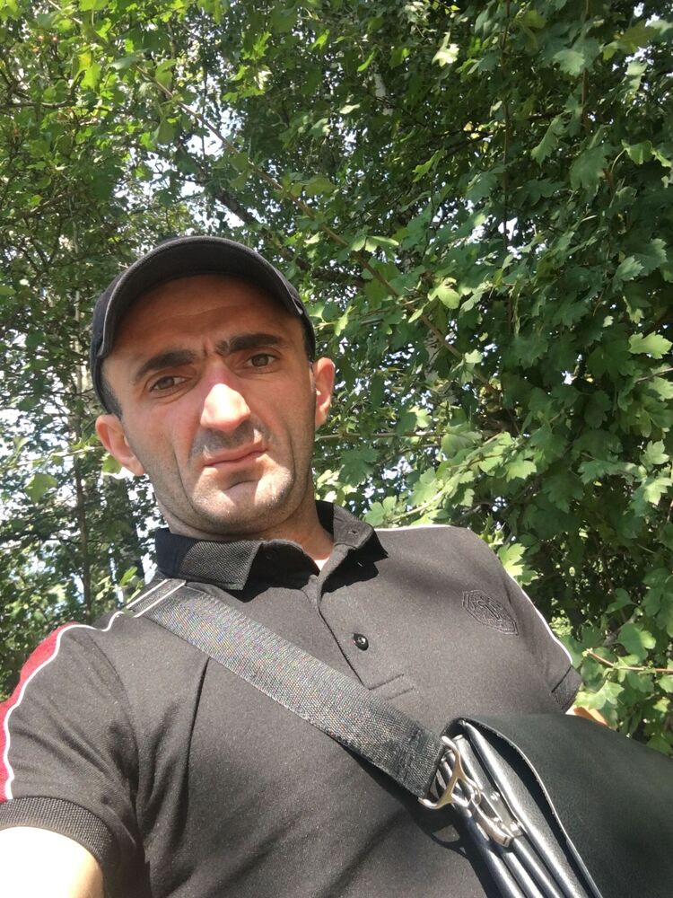  ,   Narek, 34 ,   ,   