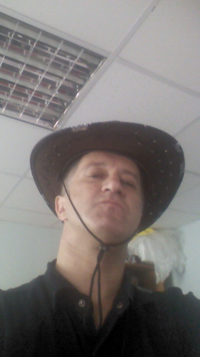 ���� 10618595 ������� Leo, 51 ���, ���� ���������� � ����������