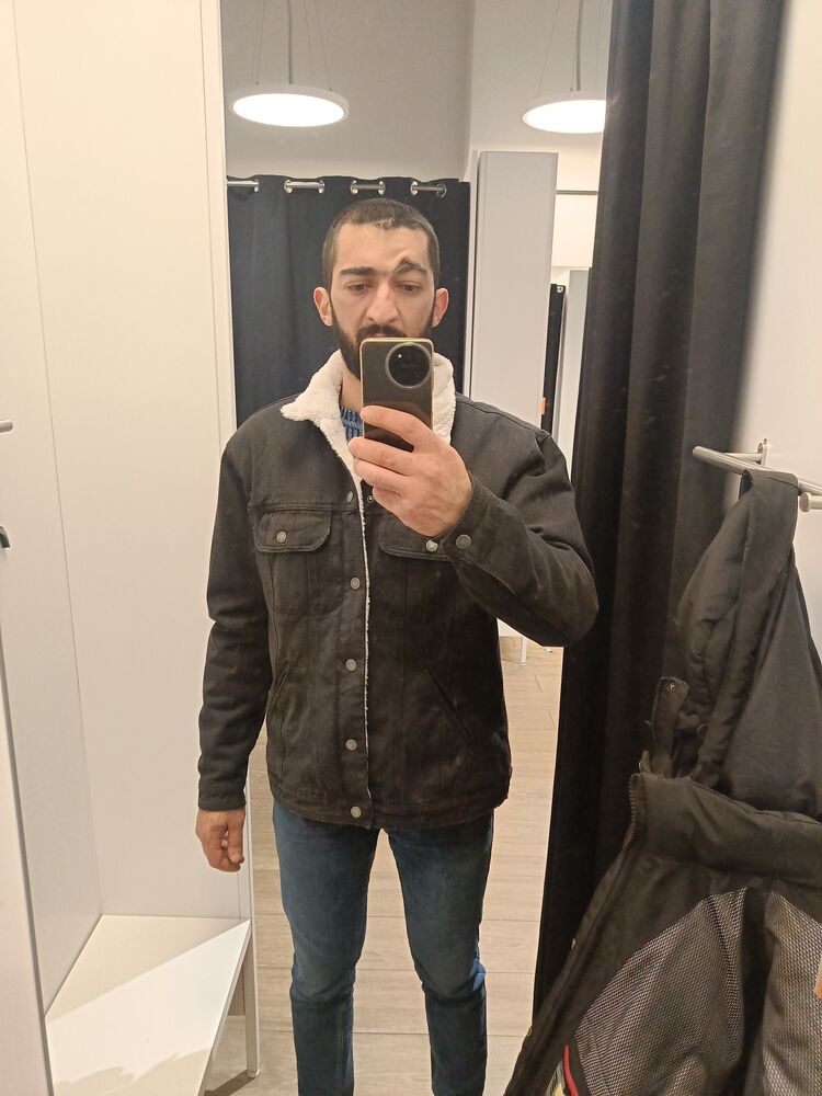  41708515  , 33 ,    