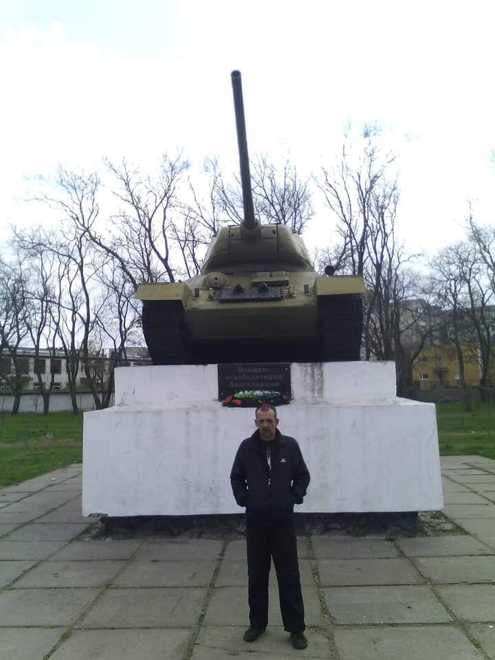  24313795  Seregei, 59 ,     