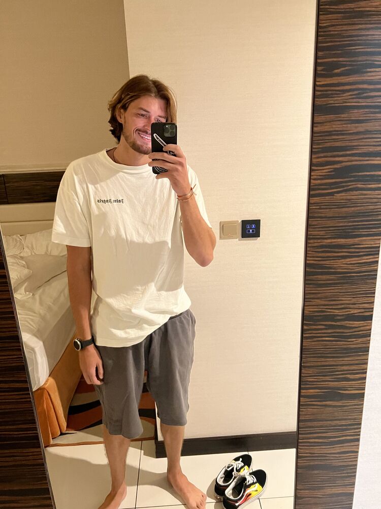  --,   , 33 ,   ,   