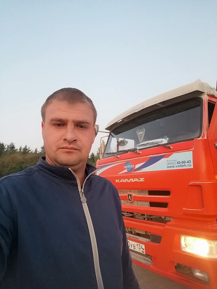  37291895  , 32 ,    