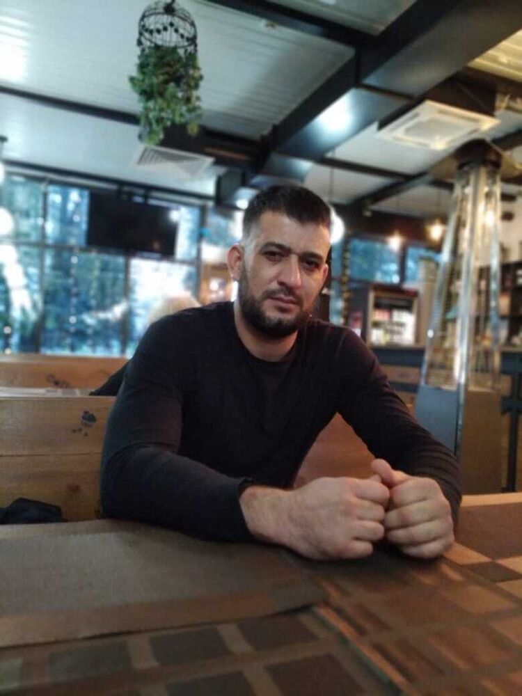  25916125  Aksin, 38 ,    