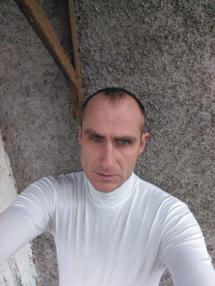  40700205  Vladimir, 37 ,    