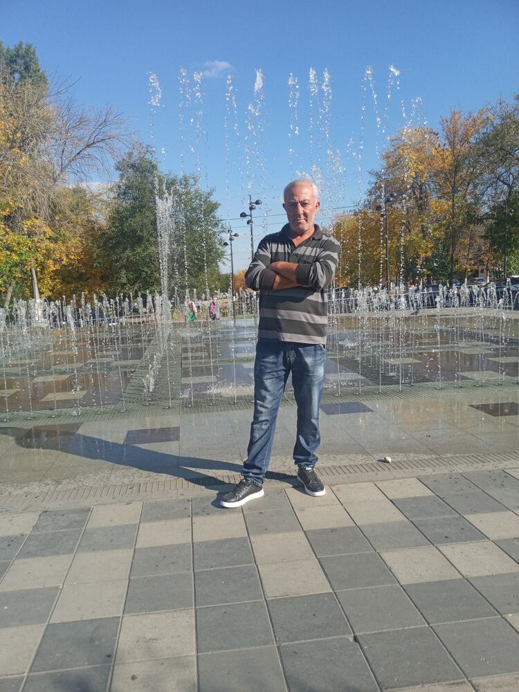  48102335  Arzuman, 57 ,    