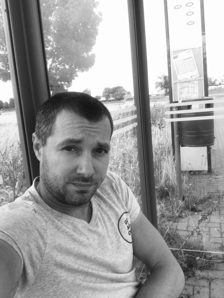  ,   Mihail, 40 ,   ,   , c 