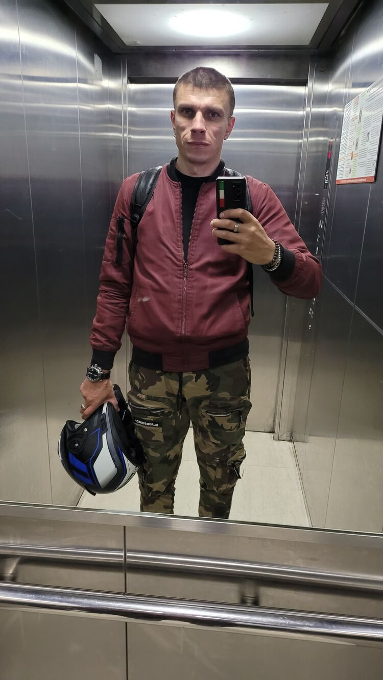  52718535  , 39 ,    
