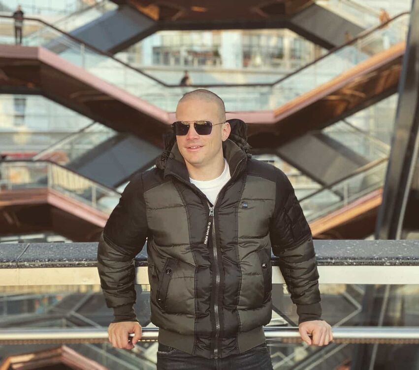 ���� 55881195 ������� ����, 37 ���, ���� ���������� � �������