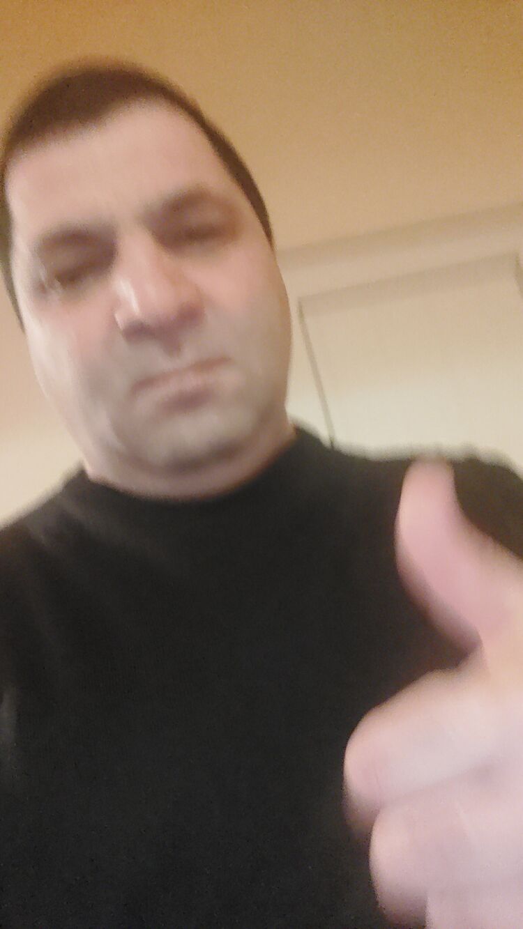  42868705  Aram, 47 ,     
