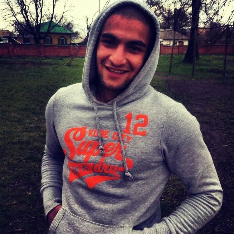 ���� 30574245 ������� Tommy, 35 ���, ���� ���������� � ��������