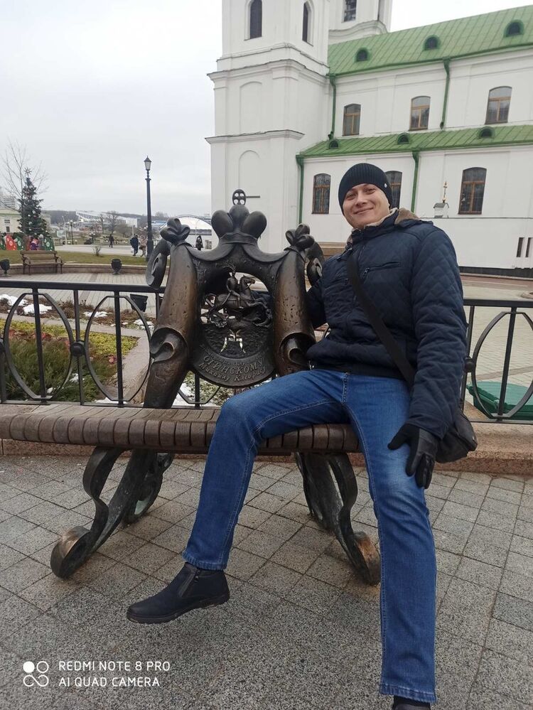  18597715  , 37 ,    
