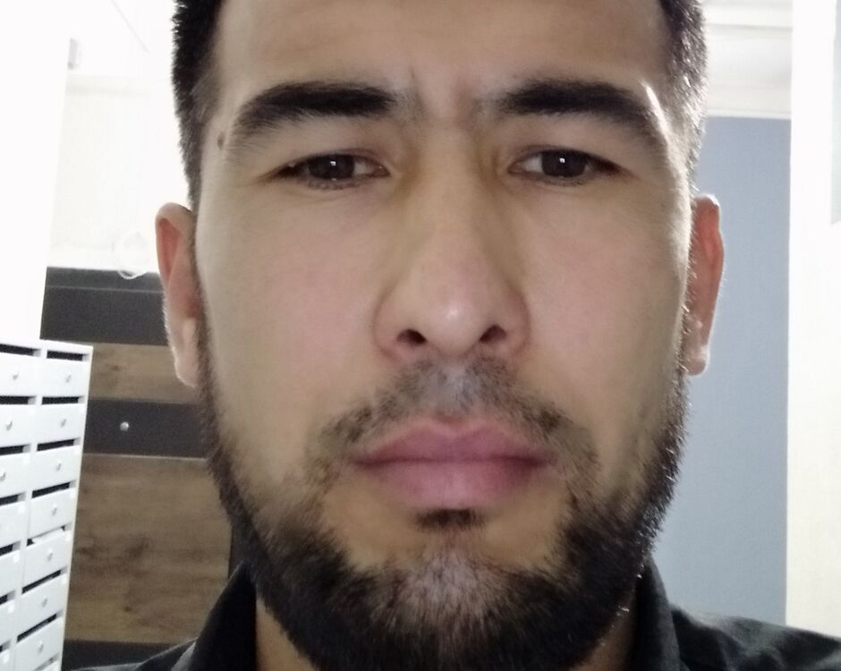  --,    , 44 ,  