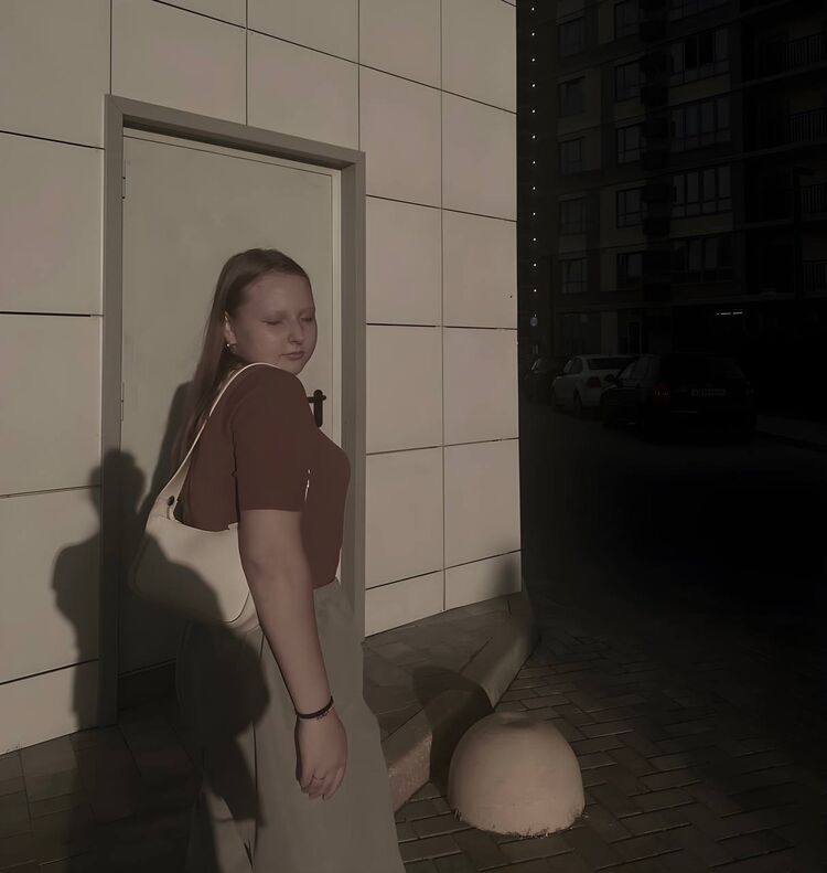  44417235  , 19 ,    