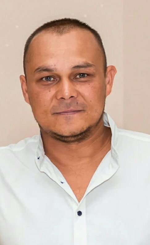  53907145  Denis, 38 ,    