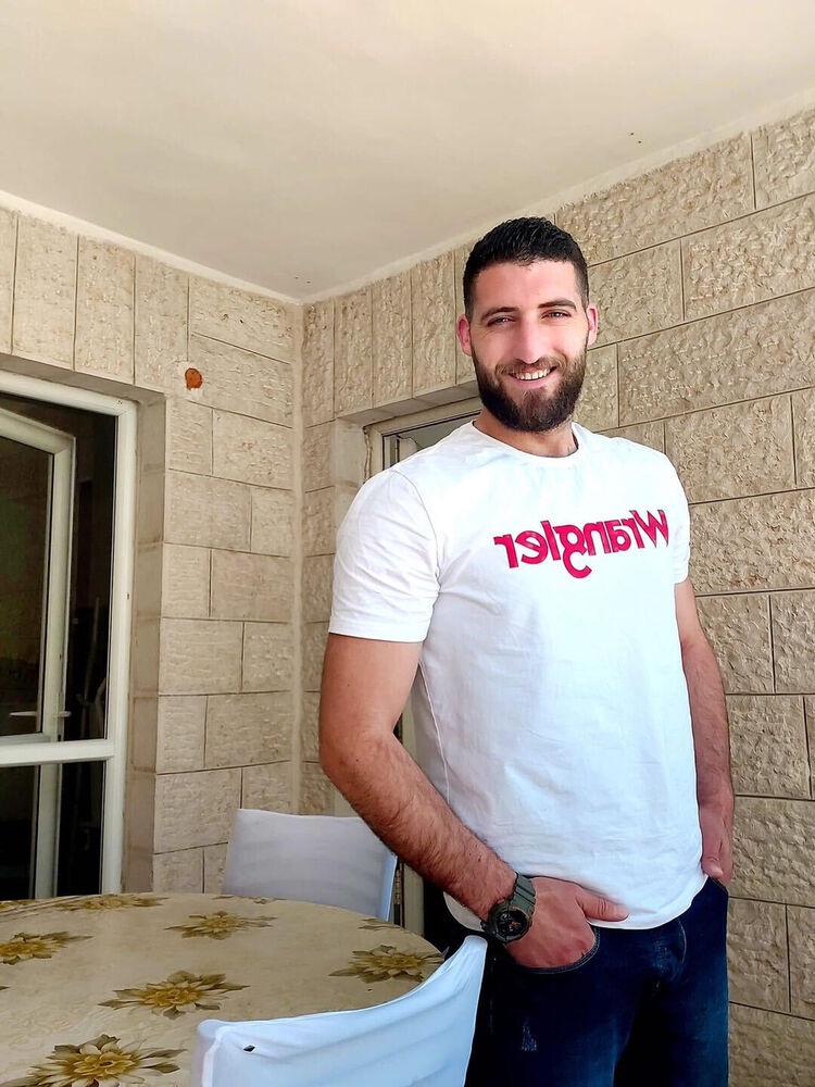  38239795  Mohammad, 31 ,    