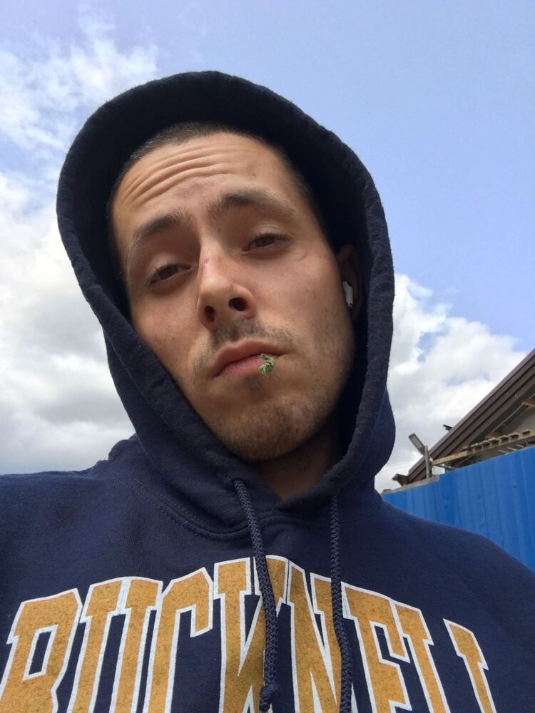  52064365  , 28 ,    -