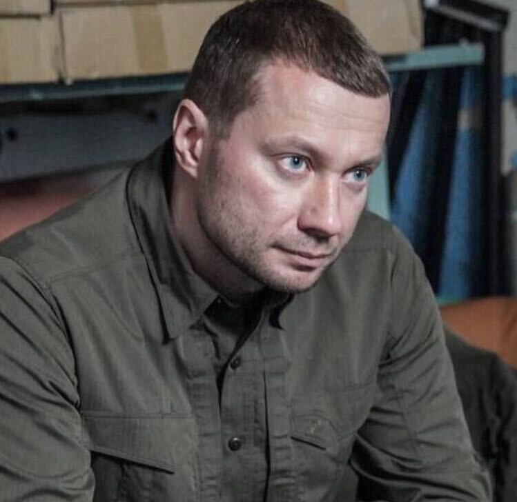  26389825  Ruslan, 43 ,    