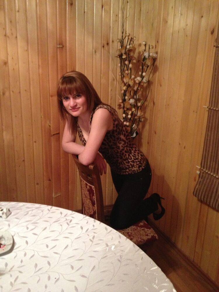  4090005  KEMALE, 38 ,    