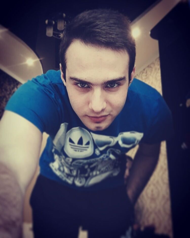  48977185  , 29 ,    