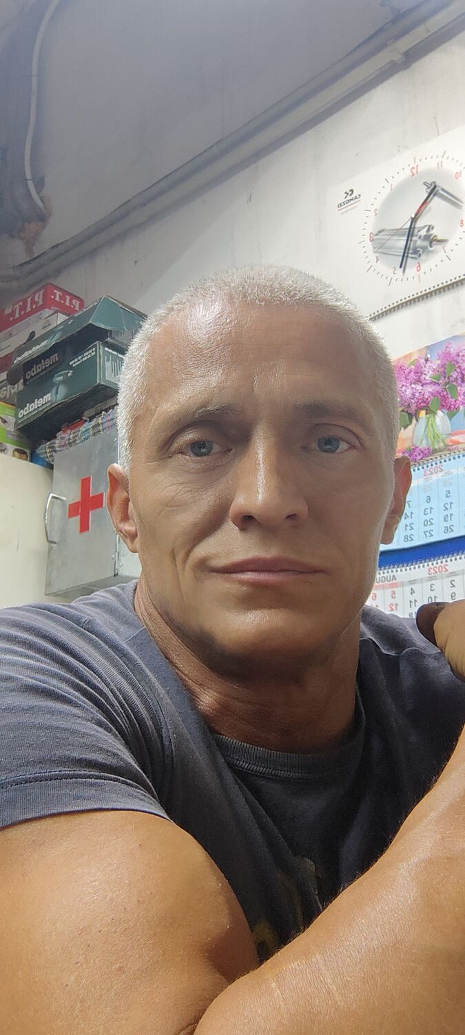  37358865  , 46 ,    