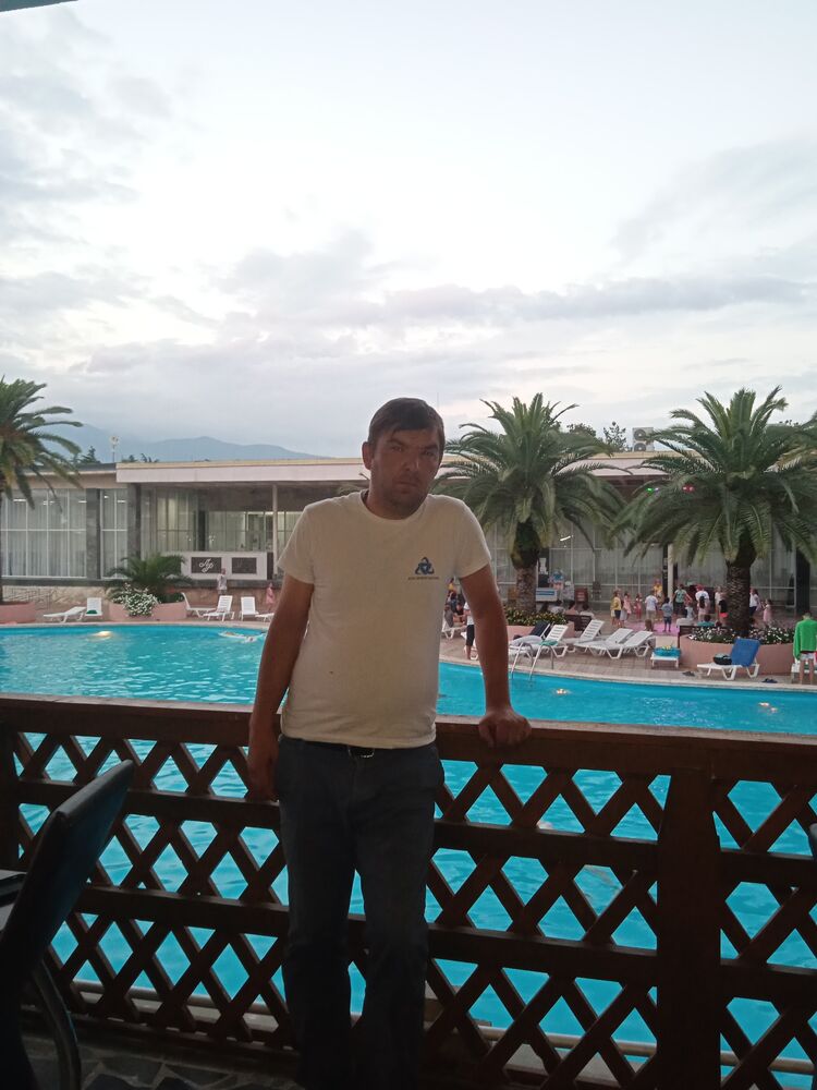  29926985  Karlovich, 40 ,    