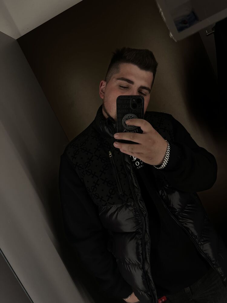  45724305  , 28 ,    