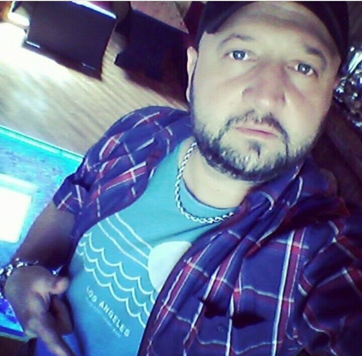  ,   Ruslan, 40 ,   ,   , c 