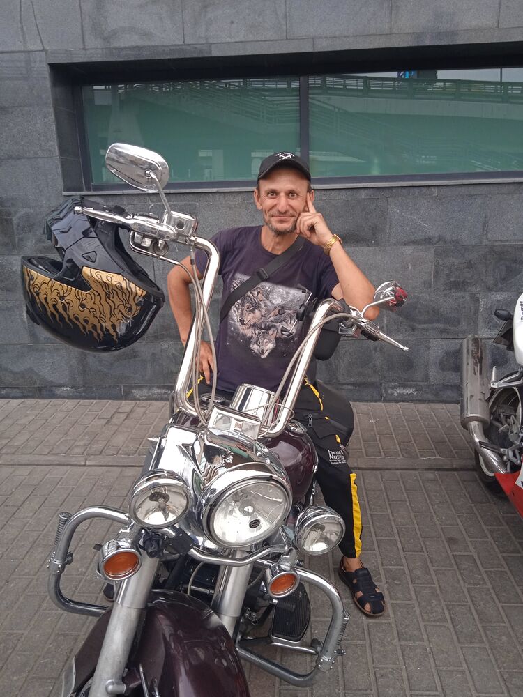  34092865  Denis, 45 ,    