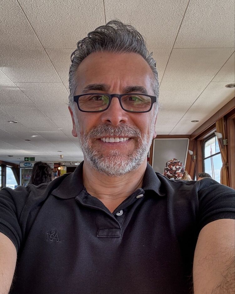  44938325  Justin Marcu, 61 ,    
