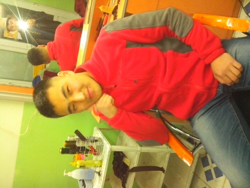  4340675  Beka, 31 ,    