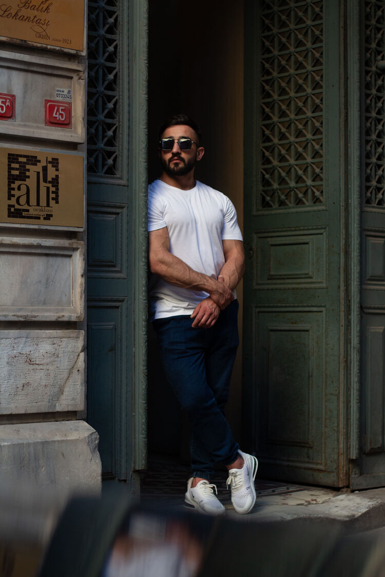  ,   Elmar, 31 ,   ,   