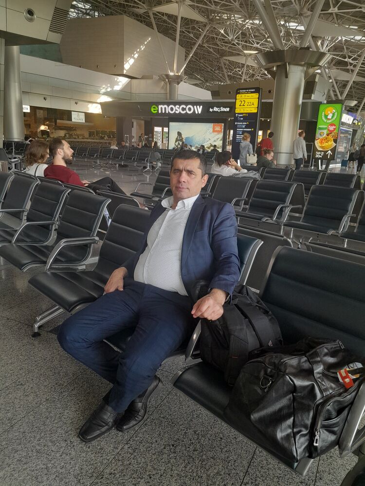  52968625  Rovshan, 45 ,    