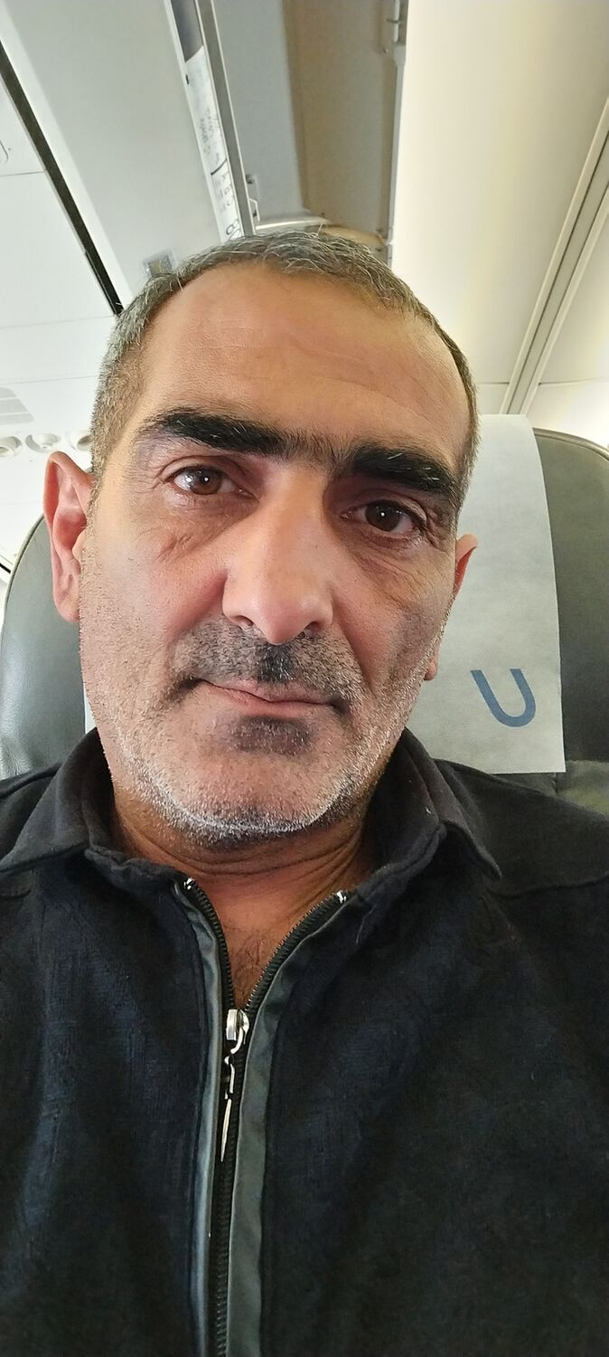  42962925  Elnur, 46 ,    -