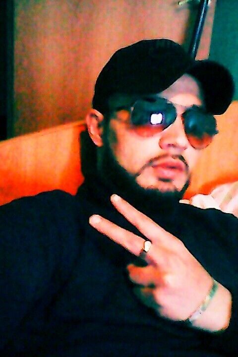  10093935  Azer, 39 ,    