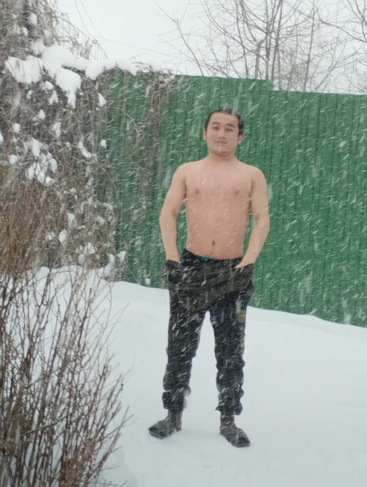  49218745  Dilmurod, 29 ,    