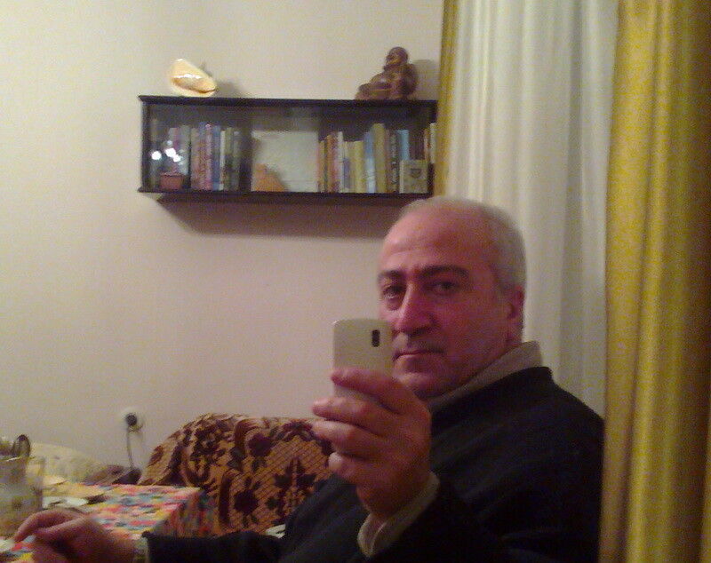  5290625  Leonardo, 68 ,    
