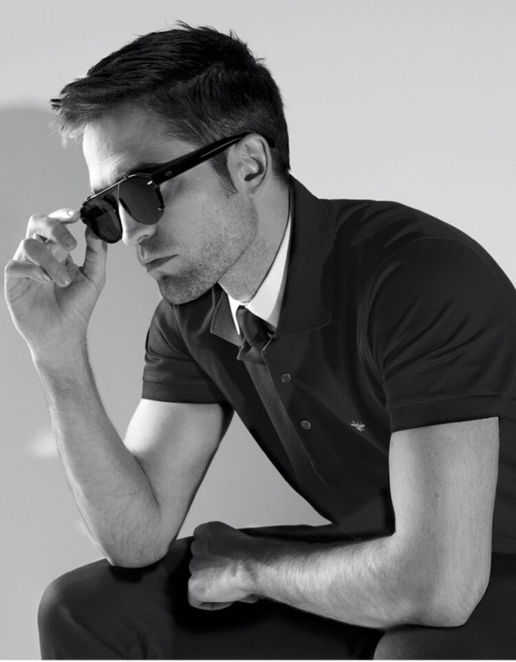  14027045  Pavel, 36 ,    